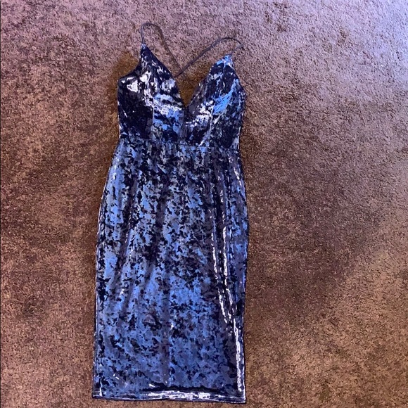 Windsor Dresses & Skirts - Velvet Bodycon Dress Windsor Dresses & Skirts - Velvet Bodycon Dress